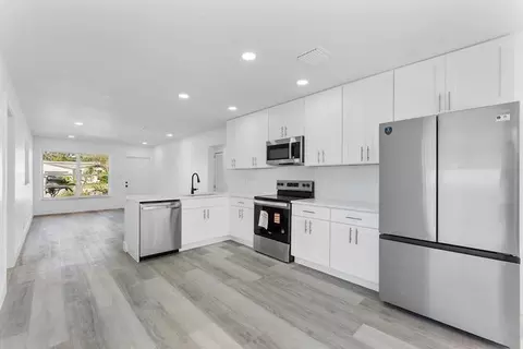 481 NW 2nd Ter, Deerfield Beach, FL 33441