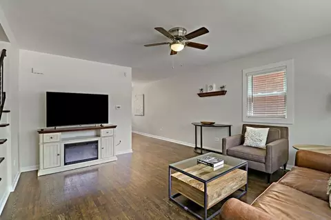 2235 Linden Ave #1571000P, Waukegan, IL 60087