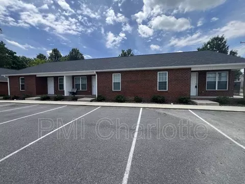 729 Fisher Ferry St #C, Thomasville, NC 27360