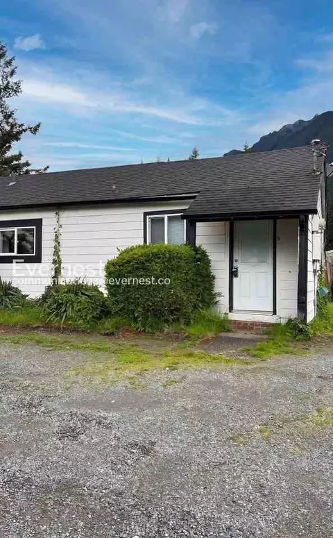 43408 SE North Bend Way #5, North Bend, WA 98045