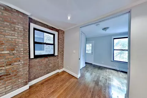 436 W 52nd St #8D, New York, NY 10019
