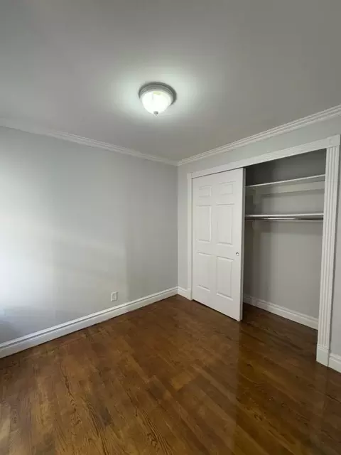 416 E 13th St #2E, New York, NY 10009