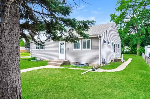 4003 Welcome Ave N #4003, Robbinsdale, MN 55422