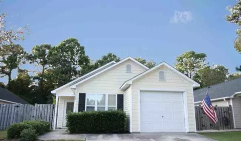 1113 Loman Ln, Silver Lake, NC 28412