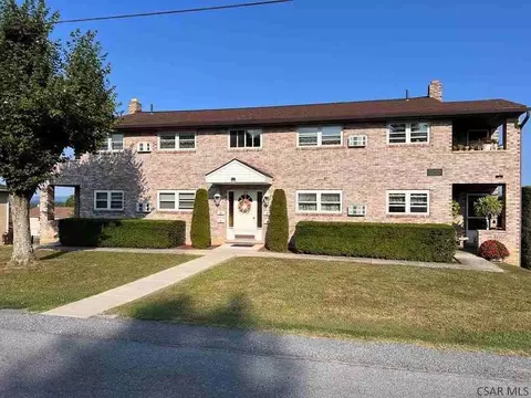 129 Lulay St #4, Geistown, PA 15904