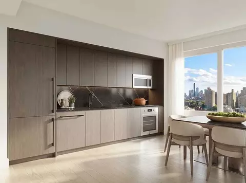 280 E Houston St #8L, New York, NY 10002