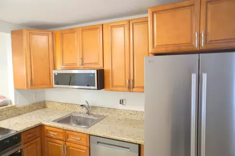 1891 SW 81st Ave, North Lauderdale, FL 33068