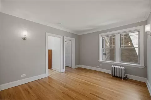1727 W Thorndale Ave #2B, Chicago, IL 60660