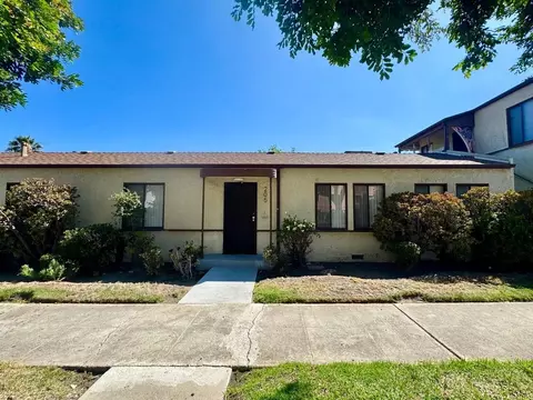 205 N Kenneth Rd, Burbank, CA 91501