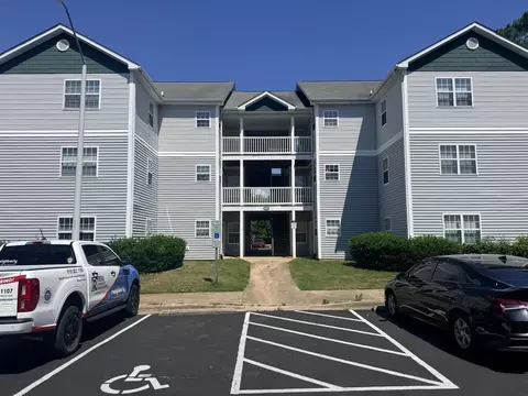 2031 Wolfmill Dr #103, Raleigh, NC 27603