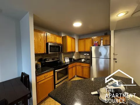 1344 N Dearborn St #06B, Chicago, IL 60610