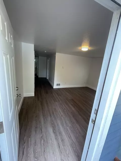 114 N Mill St #2, Aberdeen, WA 98520