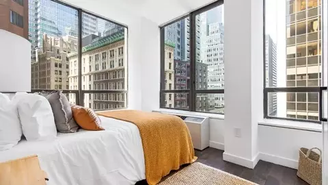 128 Water St #2807, New York, NY 10005