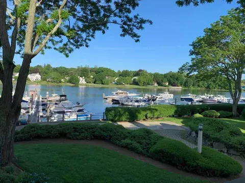 7 River Rd #308, Cos Cob, CT 06807