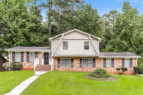3212 Goldenchain Dr, Lithonia, GA 30038