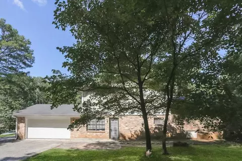 3212 Goldenchain Dr, Lithonia, GA 30038