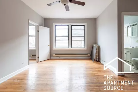 1050 W George St #208, Chicago, IL 60657