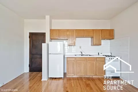 1050 W George St #208, Chicago, IL 60657