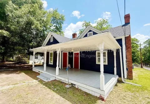 302 Raynor St #B, Durham, NC 27703
