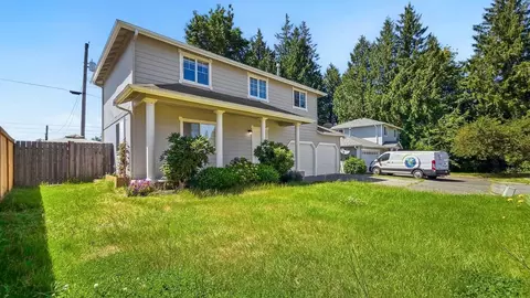 702 89th Ave SE, Lake Stevens, WA 98258