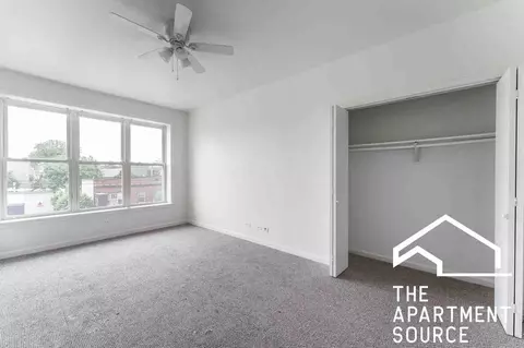 3957 W Irving Park Rd #303, Chicago, IL 60618