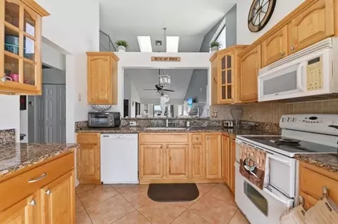 1012 Landings Blvd, Greenacres, FL 33413