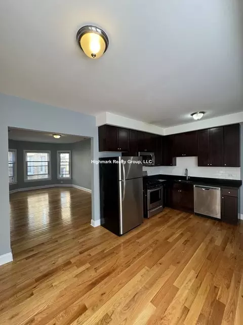 1640 W Pratt Blvd #2E, Chicago, IL 60626