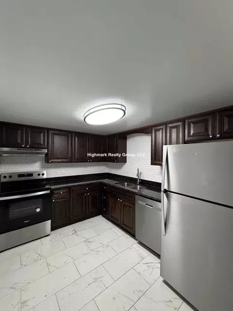 525 N Quentin Rd #317A, Palatine, IL 60067