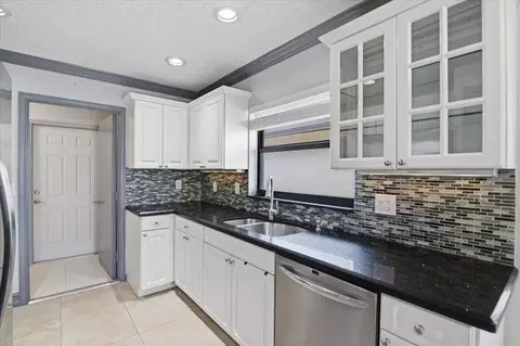21583 Villa Nova Dr, Boca Raton, FL 33433