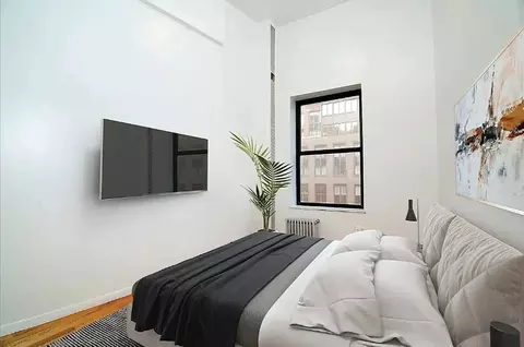 400 E 53rd St #2C, New York, NY 10022