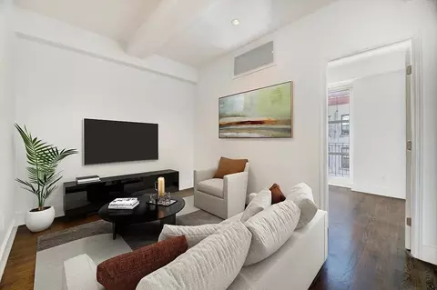114 Ridge St #2C, New York, NY 10002