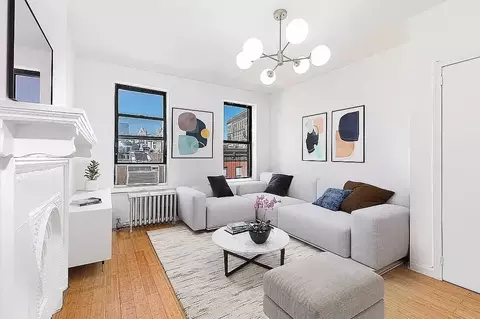 242 Mulberry St #9, New York, NY 10012