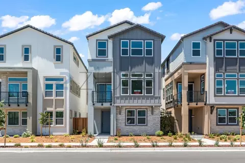267 Llewellyn Ave, Campbell, CA 95008