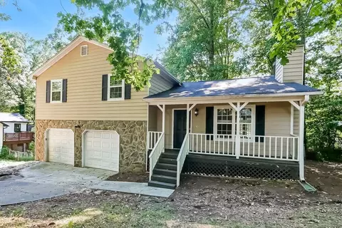 212 Wildwood Dr, Stockbridge, GA 30281