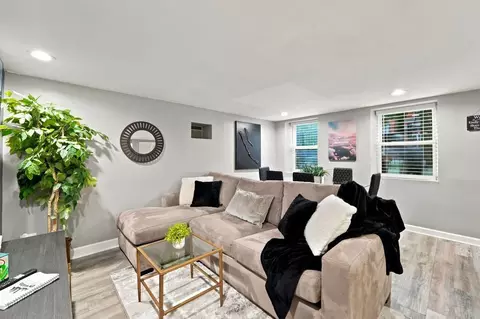 1408 W Ohio St #1573406P, Chicago, IL 60642