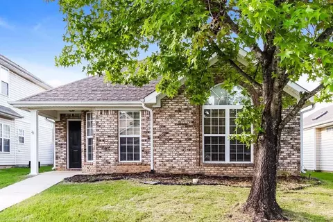 1101 Village Trl, Calera, AL 35040