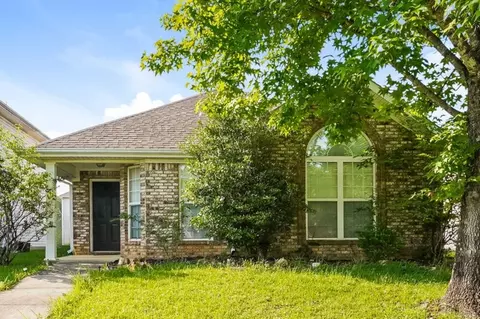 1101 Village Trl, Calera, AL 35040