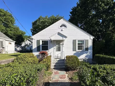 51 Norman Ave, Pawtucket, RI 02860
