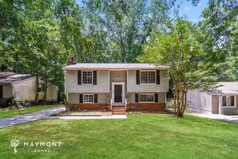 8114 Bald Ridge Dr, Charlotte, NC 28227