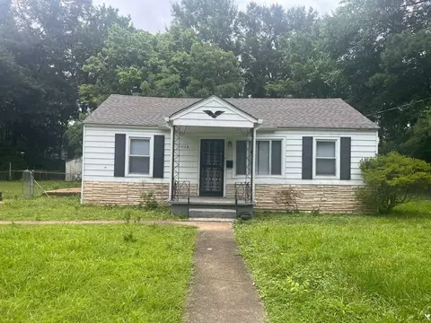 1179 Longcrest Rd, Memphis, TN 38109