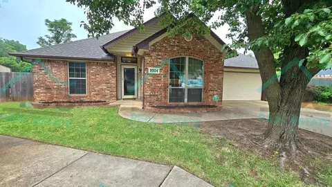 9904 Fox Fair Holw, Oklahoma City, OK 73130