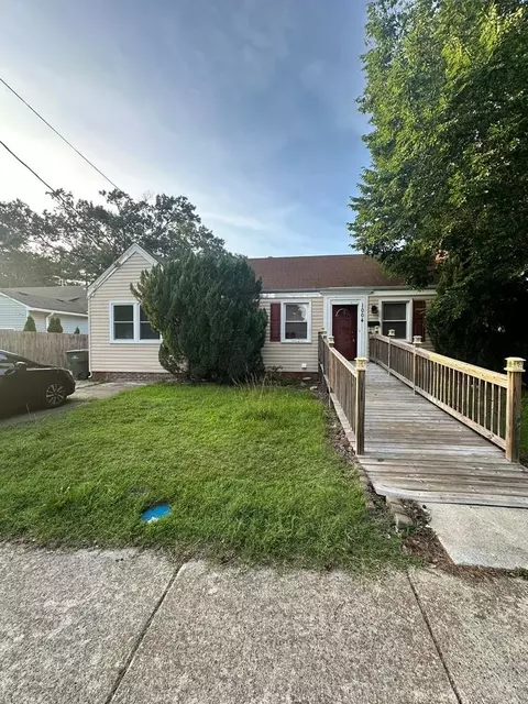 1004 Hugo St, Norfolk, VA 23513