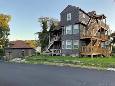 49 Golden Hill St #2, Naugatuck, CT 06770