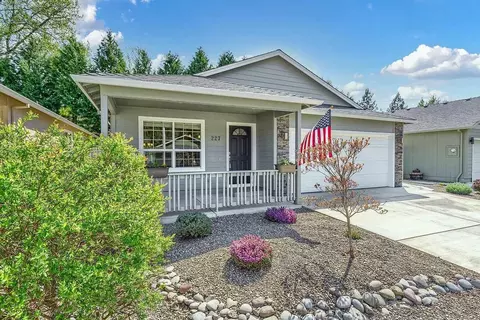 227 Westbrook Dr #NA, Rogue River, OR 97537