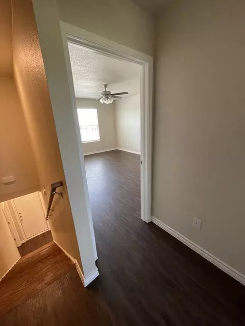 1332 Calle De Bronce #B, Temple, TX 76502
