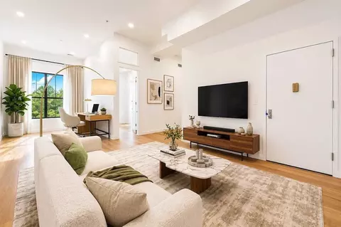 680 Broadway #1, New York, NY 10012