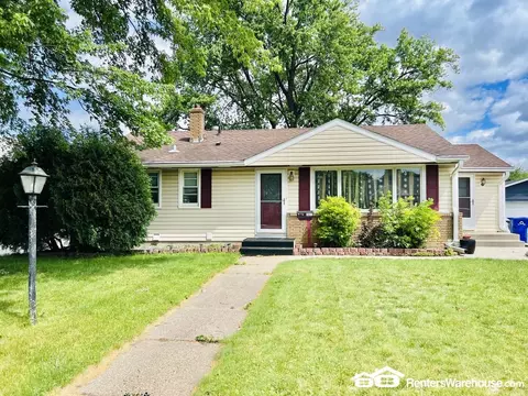 2031 Magoffin Ave, Saint Paul, MN 55116