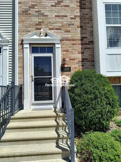 10109 Indigo Dr, Eden Prairie, MN 55347
