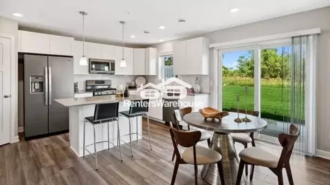 1062 Jubert Dr, Medina, MN 55340