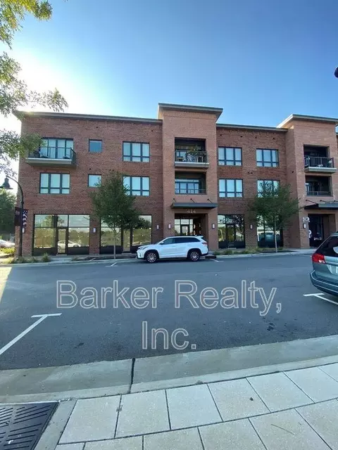 414 S White St #203, Wake Forest, NC 27587